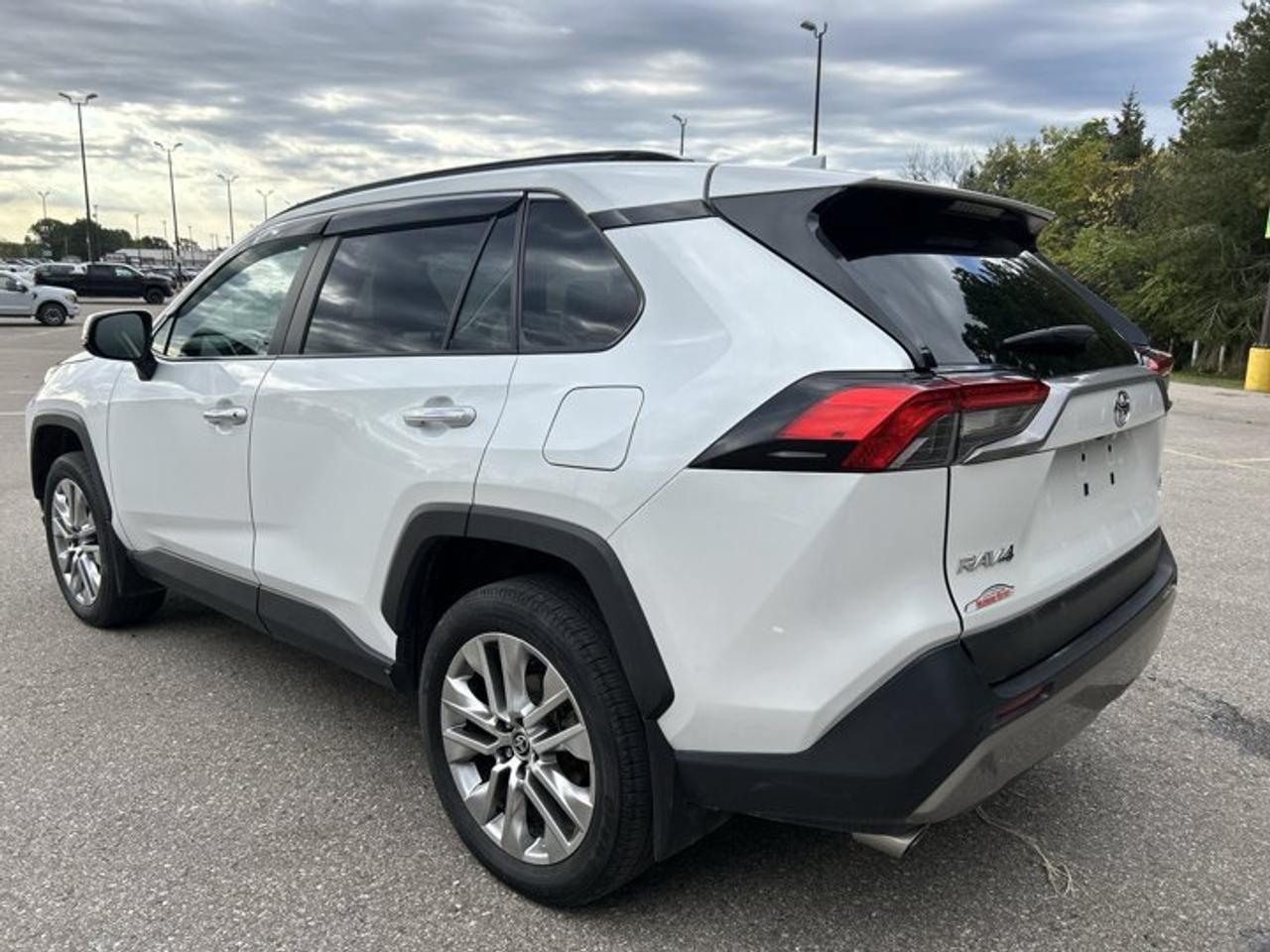 2024 Toyota RAV4 Limited AWD | Vent. Front Seats | Heated Steering Photo
