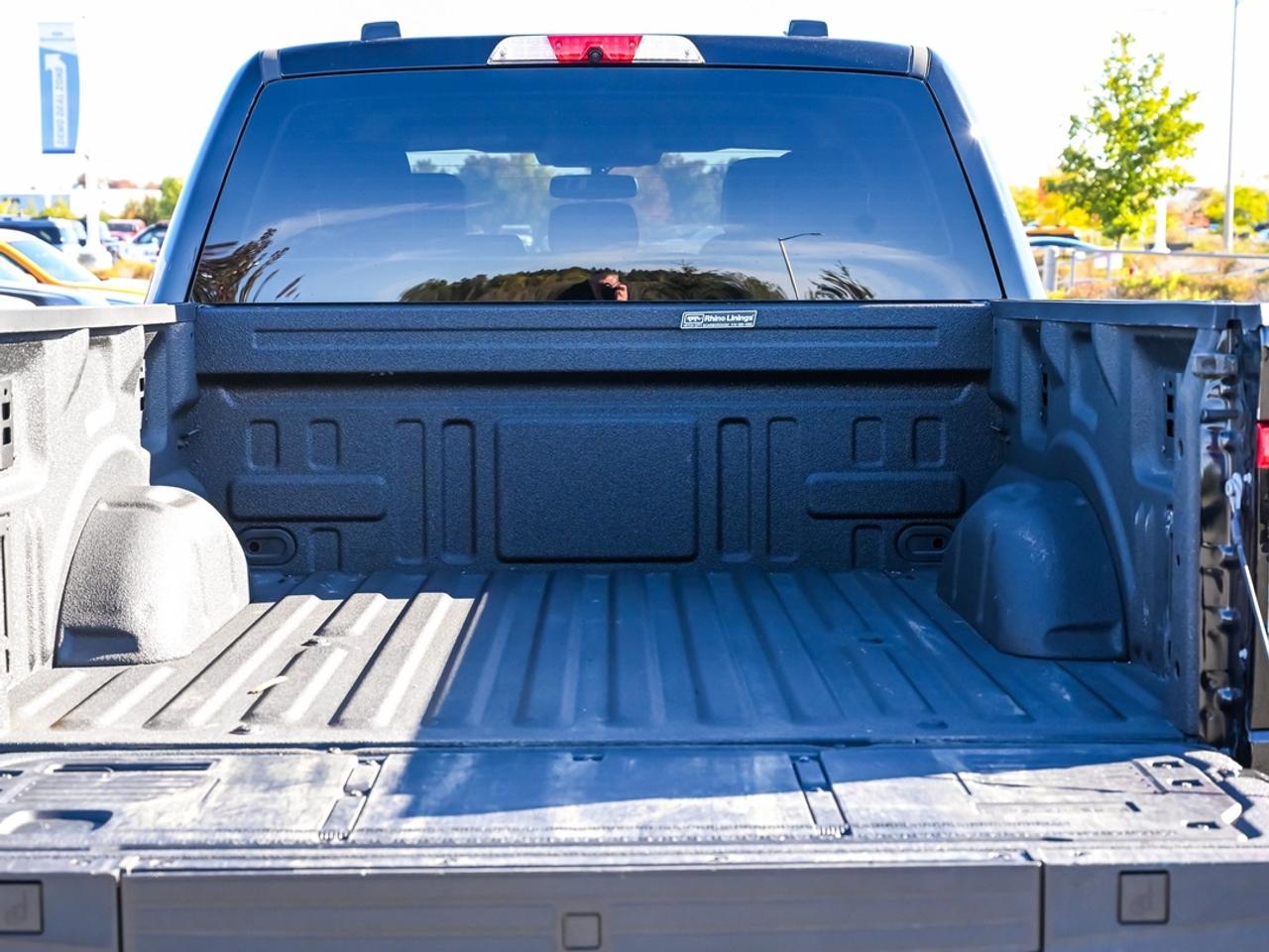 2025 Ford F-150 Lightning Flash Photo