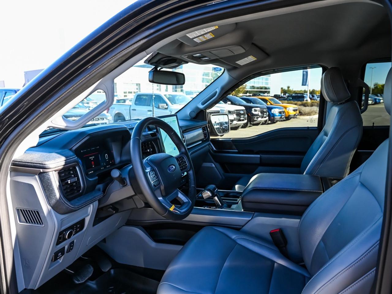 2025 Ford F-150 Lightning Flash Photo