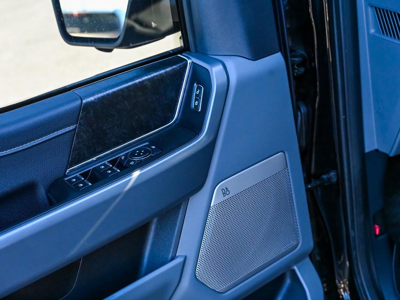 2025 Ford F-150 Lightning Flash Photo