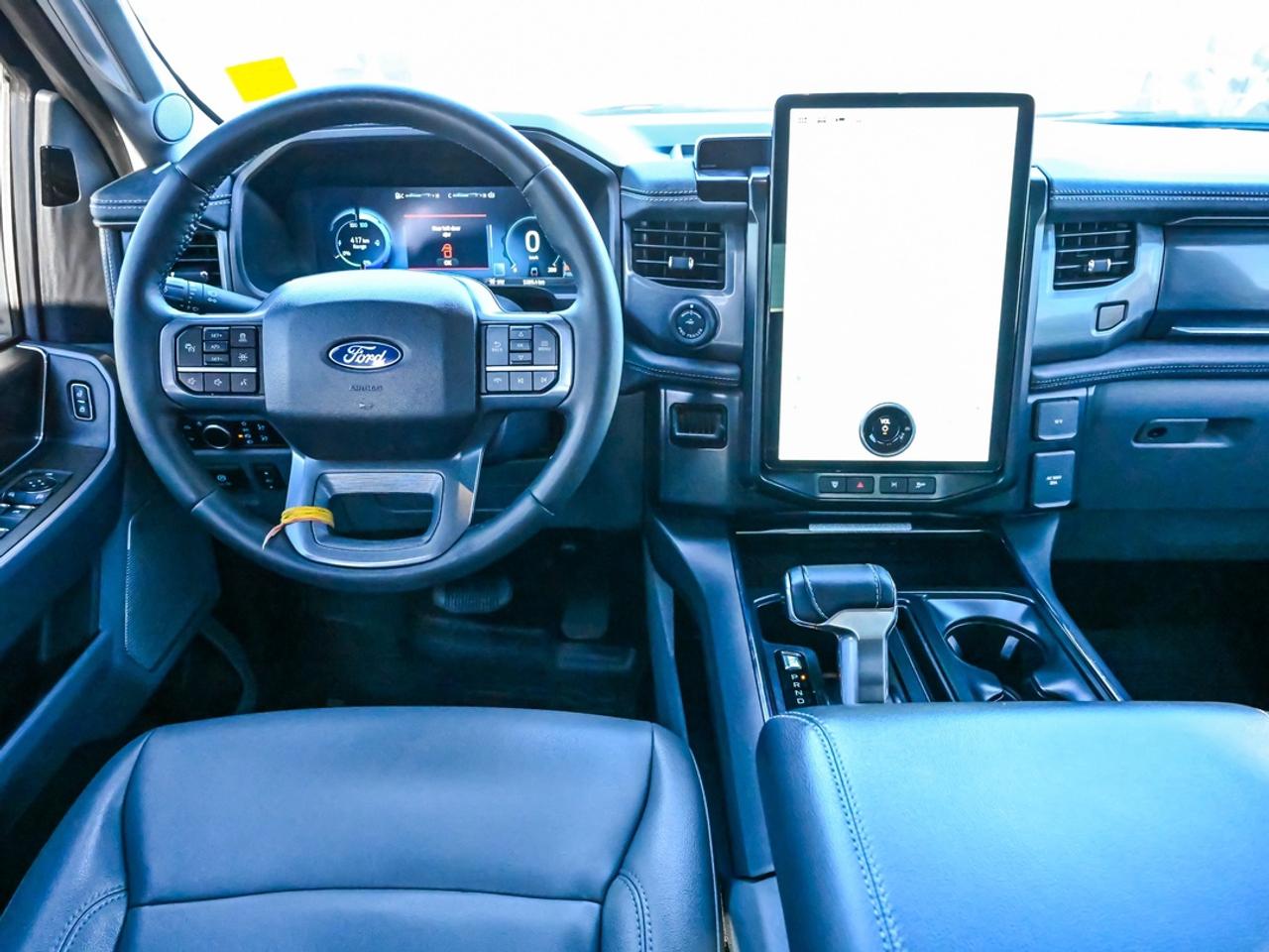 2025 Ford F-150 Lightning Flash Photo