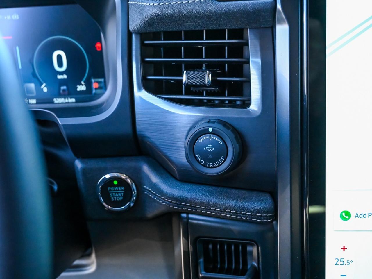 2025 Ford F-150 Lightning Flash Photo