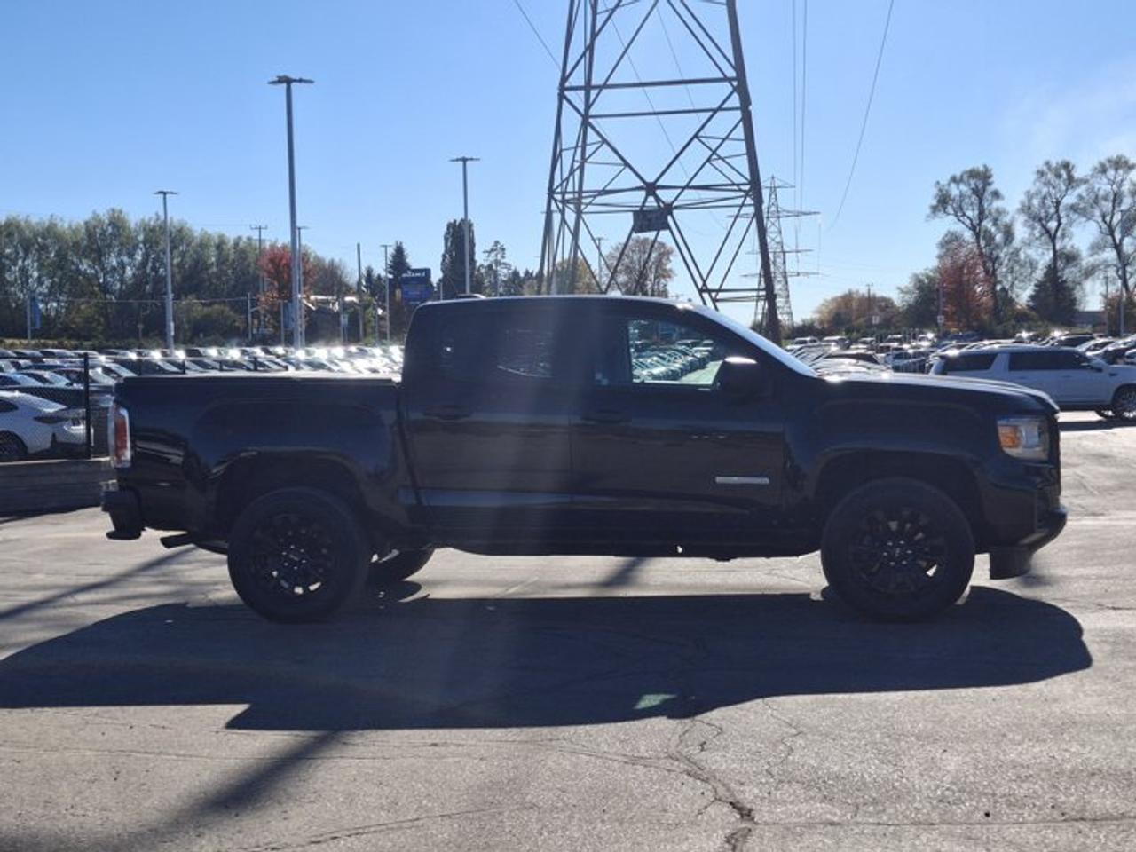 2022 GMC Canyon 2WD Elevation Standard Crew Cab V6 | 18" Black Alloys | Convenience PKG | and Much More ! Photo