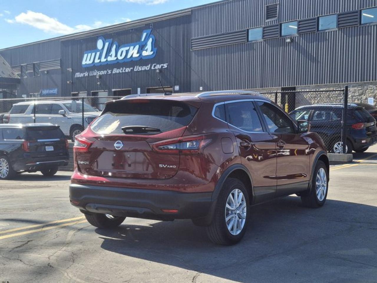 2023 Nissan Qashqai SV AWD | Heated Seats + Steering | Remote Start | Intelligent Cruise | Carplay + Android & More ! Photo4