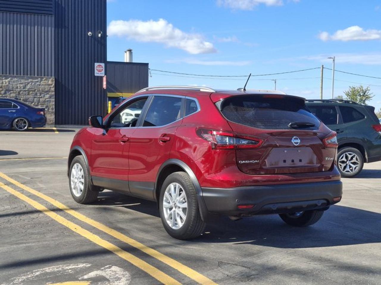 2023 Nissan Qashqai SV AWD | Heated Seats + Steering | Remote Start | Intelligent Cruise | Carplay + Android & More ! Photo