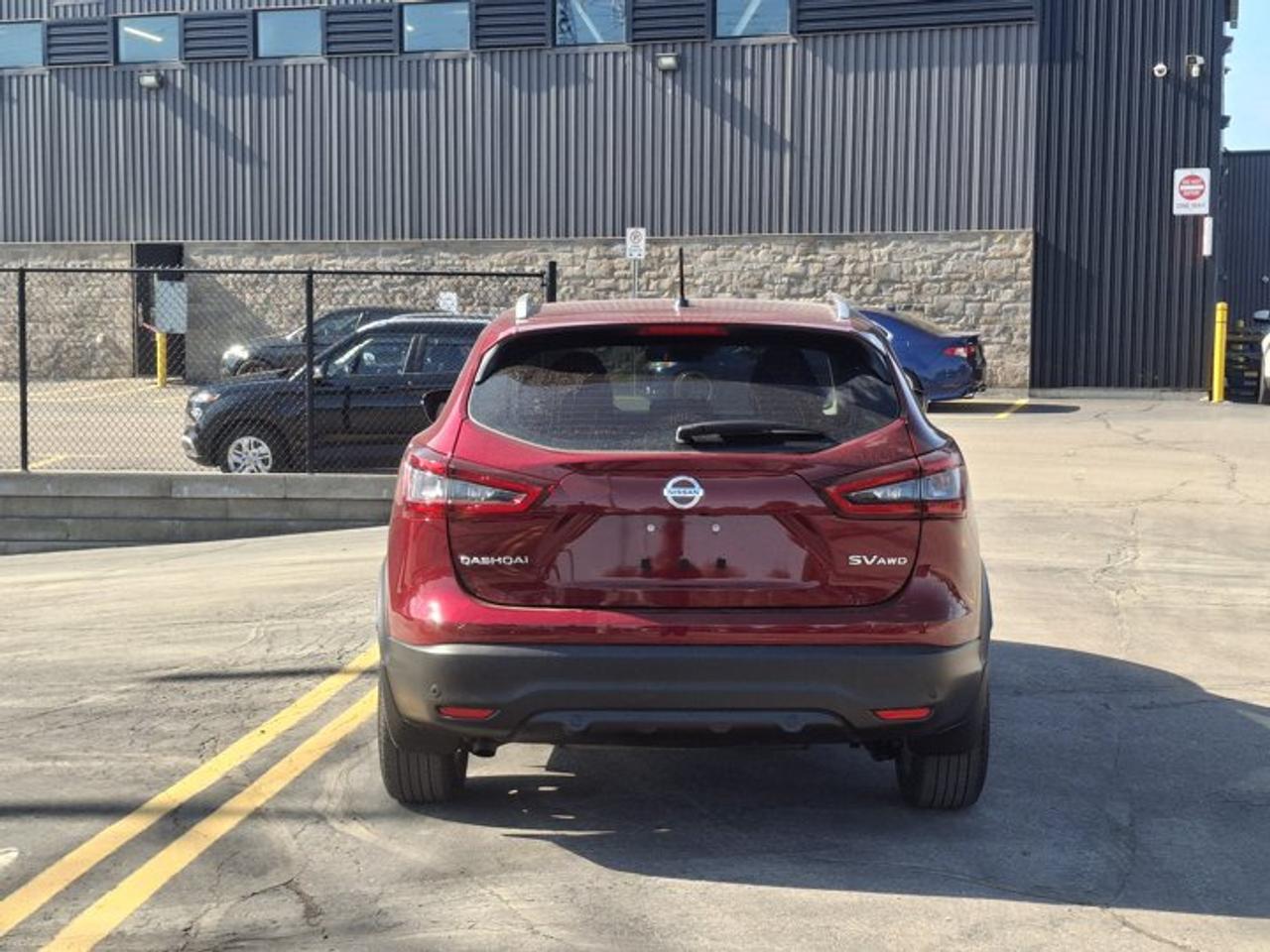 2023 Nissan Qashqai SV AWD | Heated Seats + Steering | Remote Start | Intelligent Cruise | Carplay + Android & More ! Photo