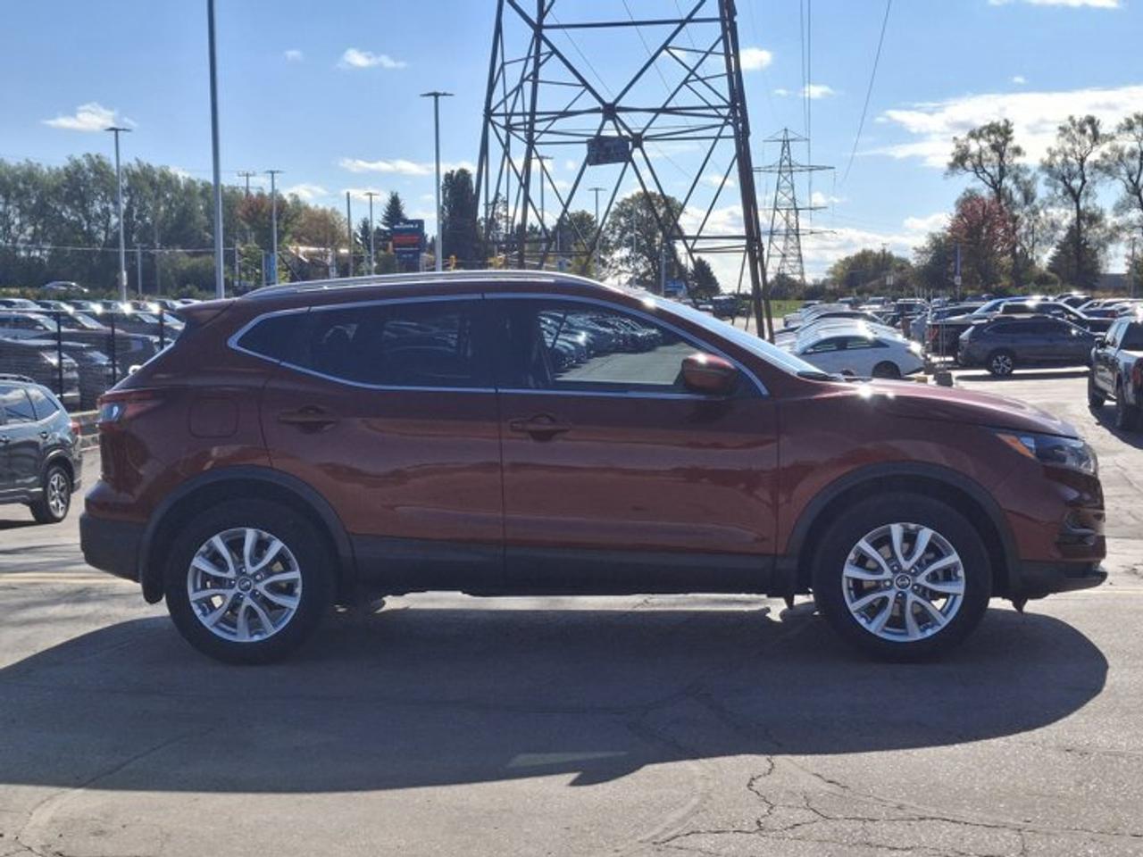 2023 Nissan Qashqai SV AWD | Heated Seats + Steering | Remote Start | Intelligent Cruise | Carplay + Android & More ! Photo