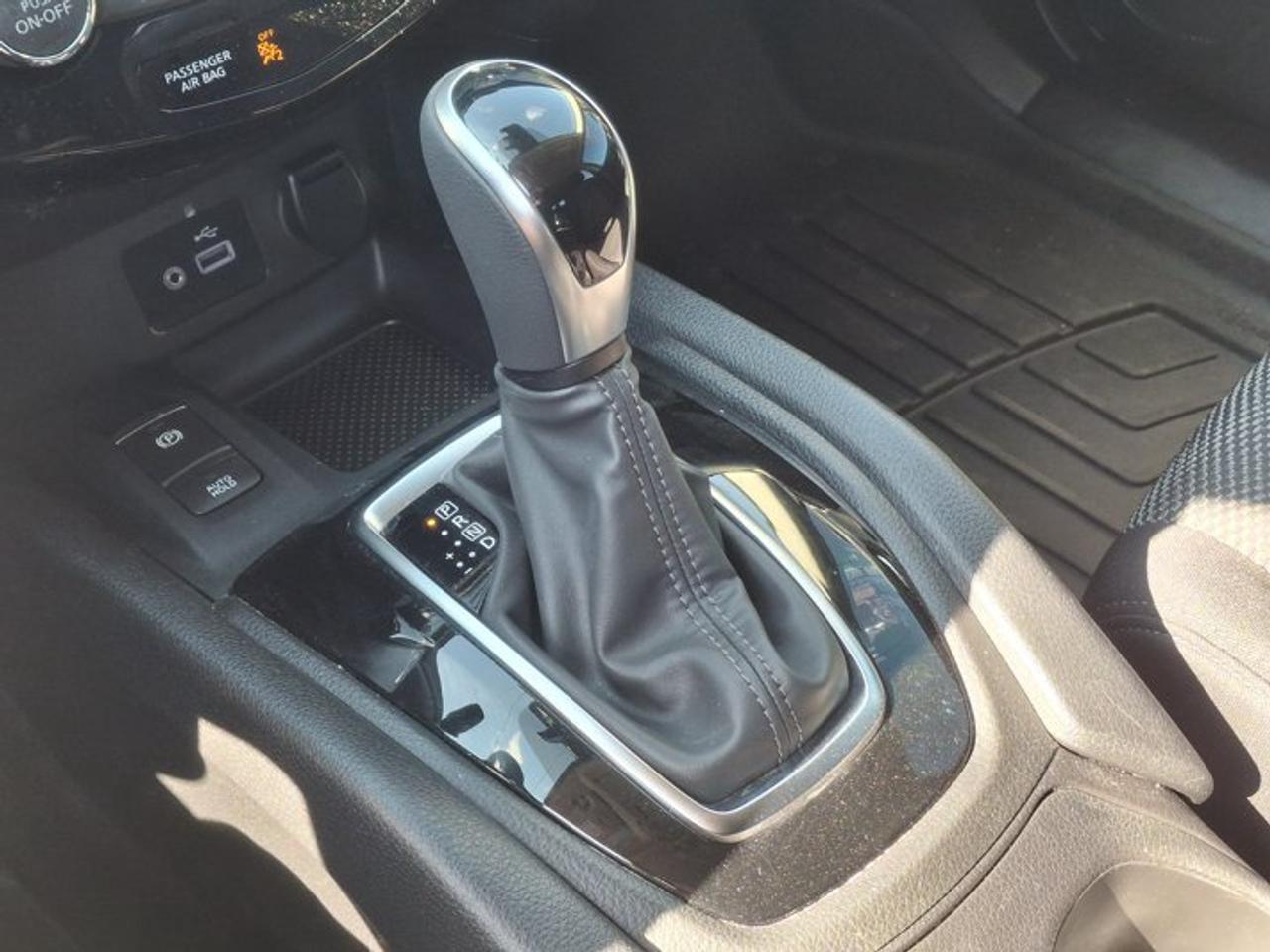 2023 Nissan Qashqai SV AWD | Heated Seats + Steering | Remote Start | Intelligent Cruise | Carplay + Android & More ! Photo