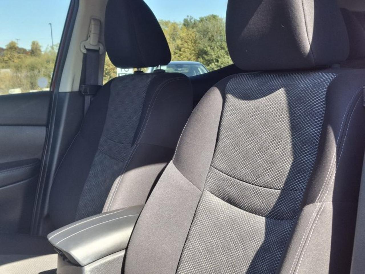 2023 Nissan Qashqai SV AWD | Heated Seats + Steering | Remote Start | Intelligent Cruise | Carplay + Android & More ! Photo