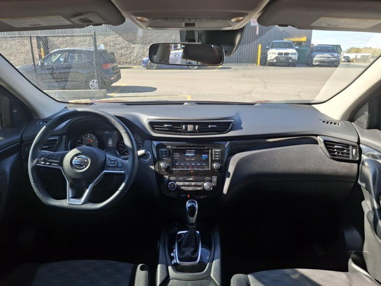 2023 Nissan Qashqai SV AWD | Heated Seats + Steering | Remote Start | Intelligent Cruise | Carplay + Android & More ! Photo