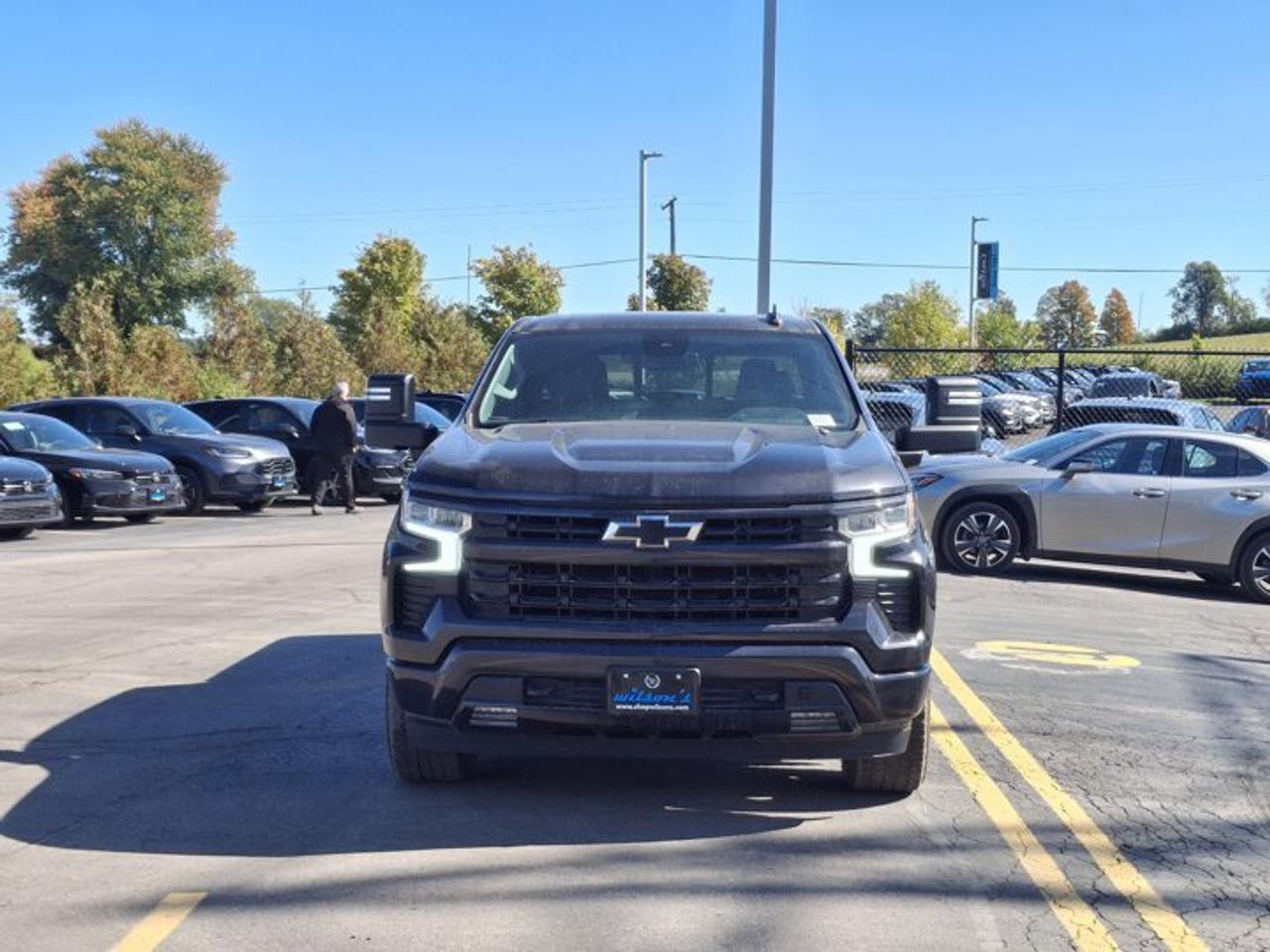 2022 Chevrolet Silverado 1500 RST Crew 4X4 | Leather | Sunroof | Z71 | Power/Heated Tow Mirrors | Heated Wheel + Seats | and More! Photo