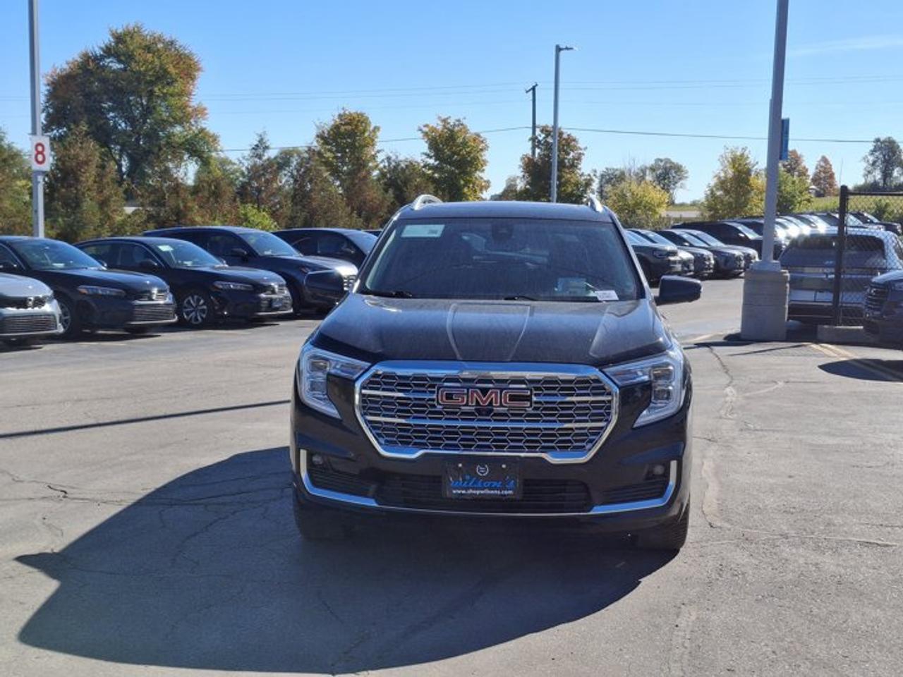 2023 GMC Terrain Denali AWD | Leather | Panoramic Sunroof | Heated Memory Seats | Heated Steering | BSM & More ! Photo