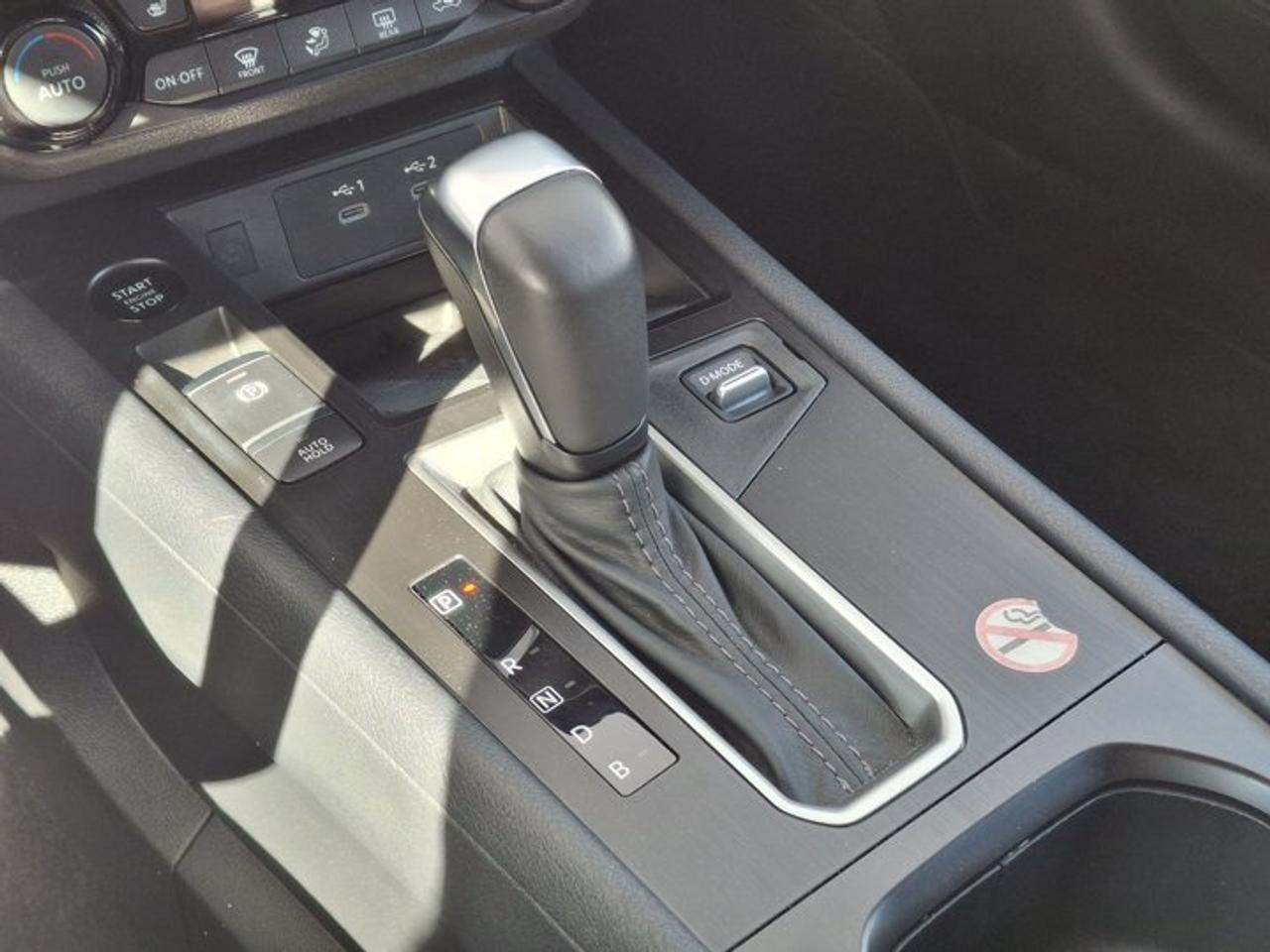 2026 Nissan Kicks SV AWD | Heated Wheel + Seats | Smart Cruise | BSW + RCTA | Remote Start | Smart Key | and More ! Photo