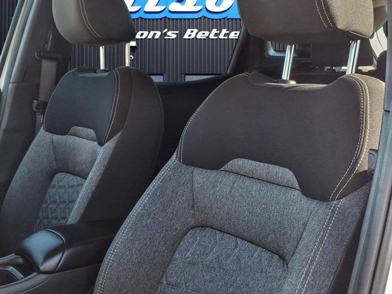 2026 Nissan Kicks SV AWD | Heated Wheel + Seats | Smart Cruise | BSW + RCTA | Remote Start | Smart Key | and More ! Photo