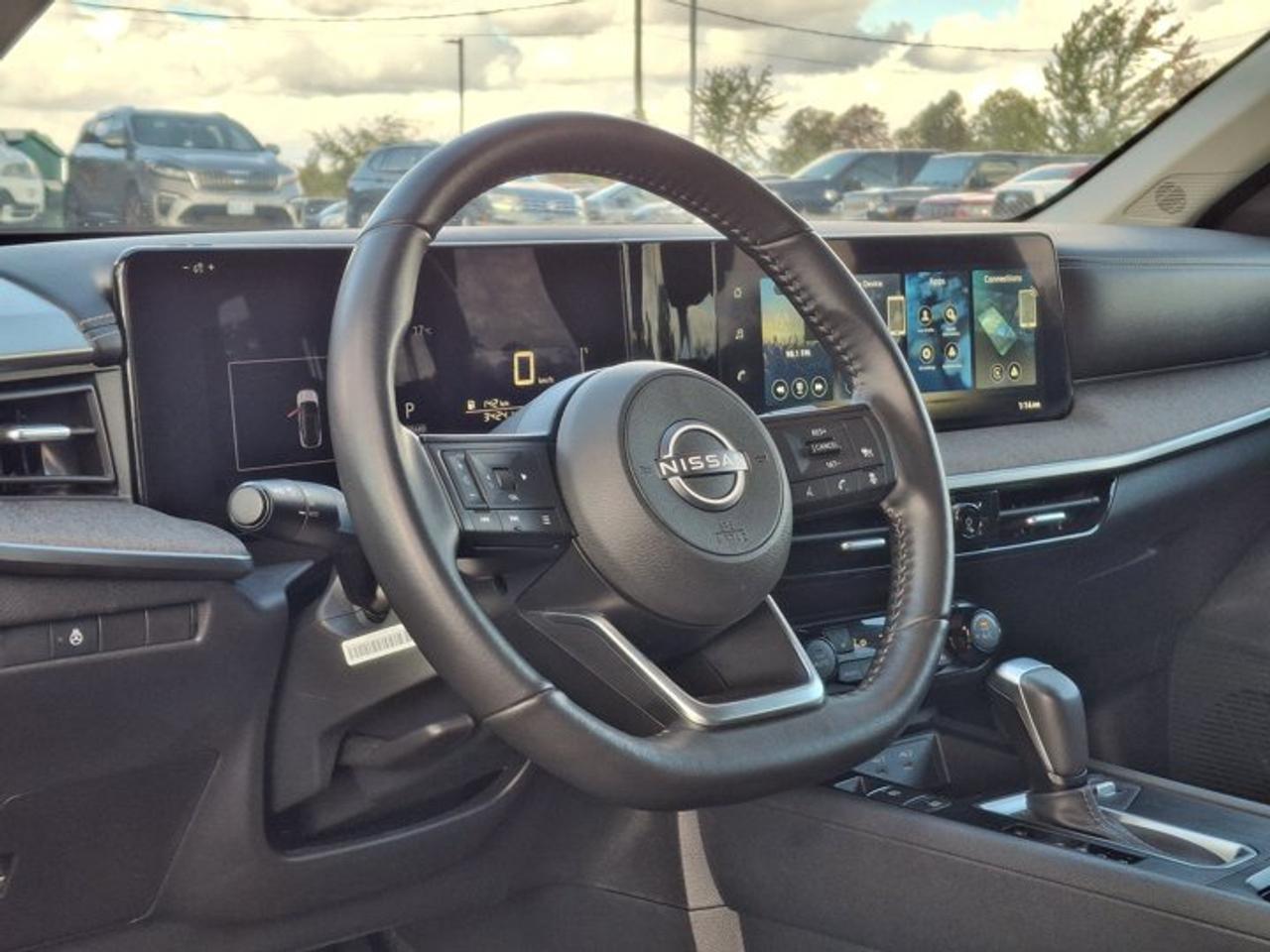 2026 Nissan Kicks SV AWD | Heated Wheel + Seats | Smart Cruise | BSW + RCTA | Remote Start | Smart Key | and More ! Photo