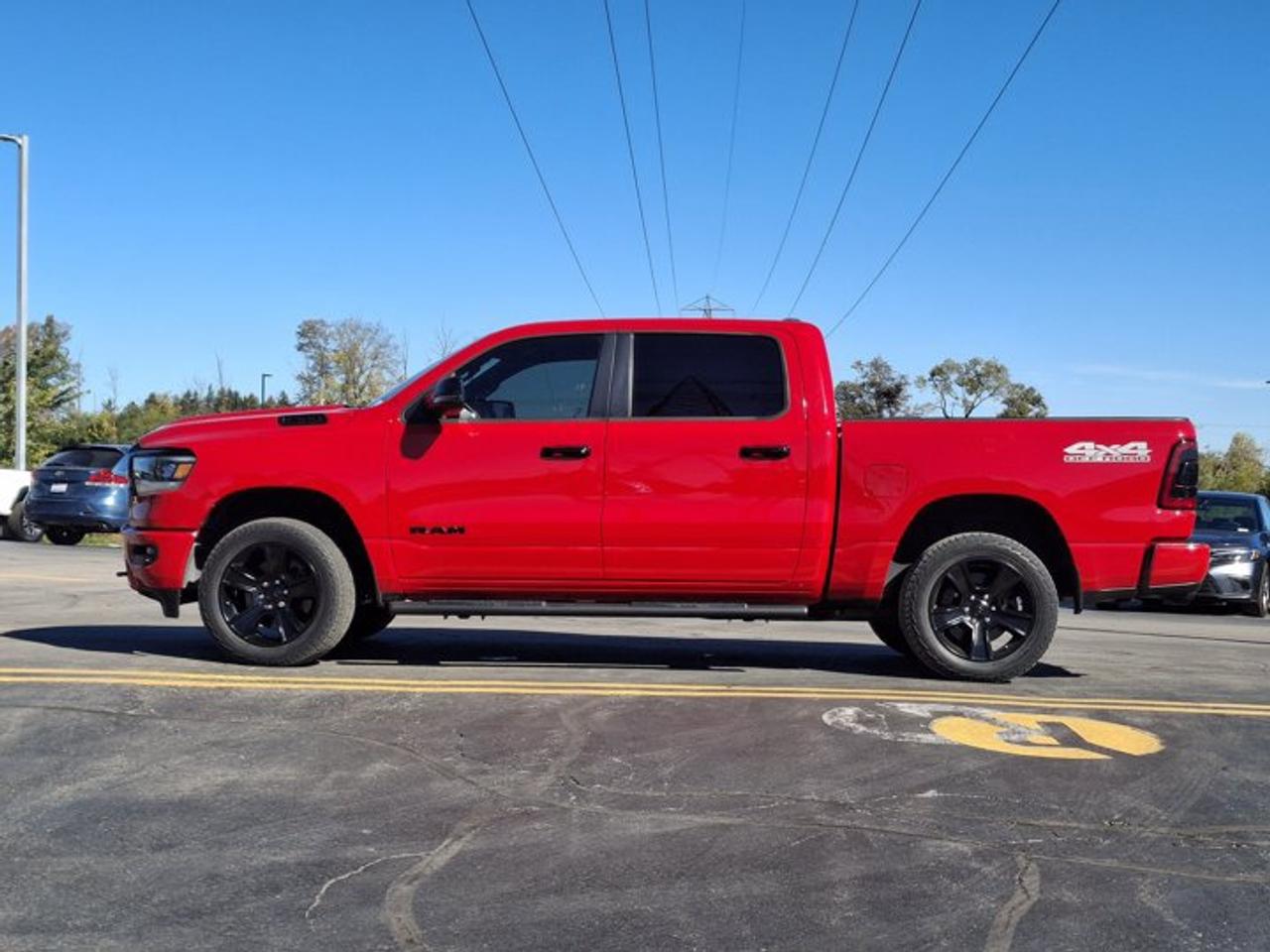 2023 RAM 1500 Big Horn Crew 4X4 | 5.7L Hemi | Night Edition | Off Road Pkg | Nav | Heated Wheel + Seats and More ! Photo5