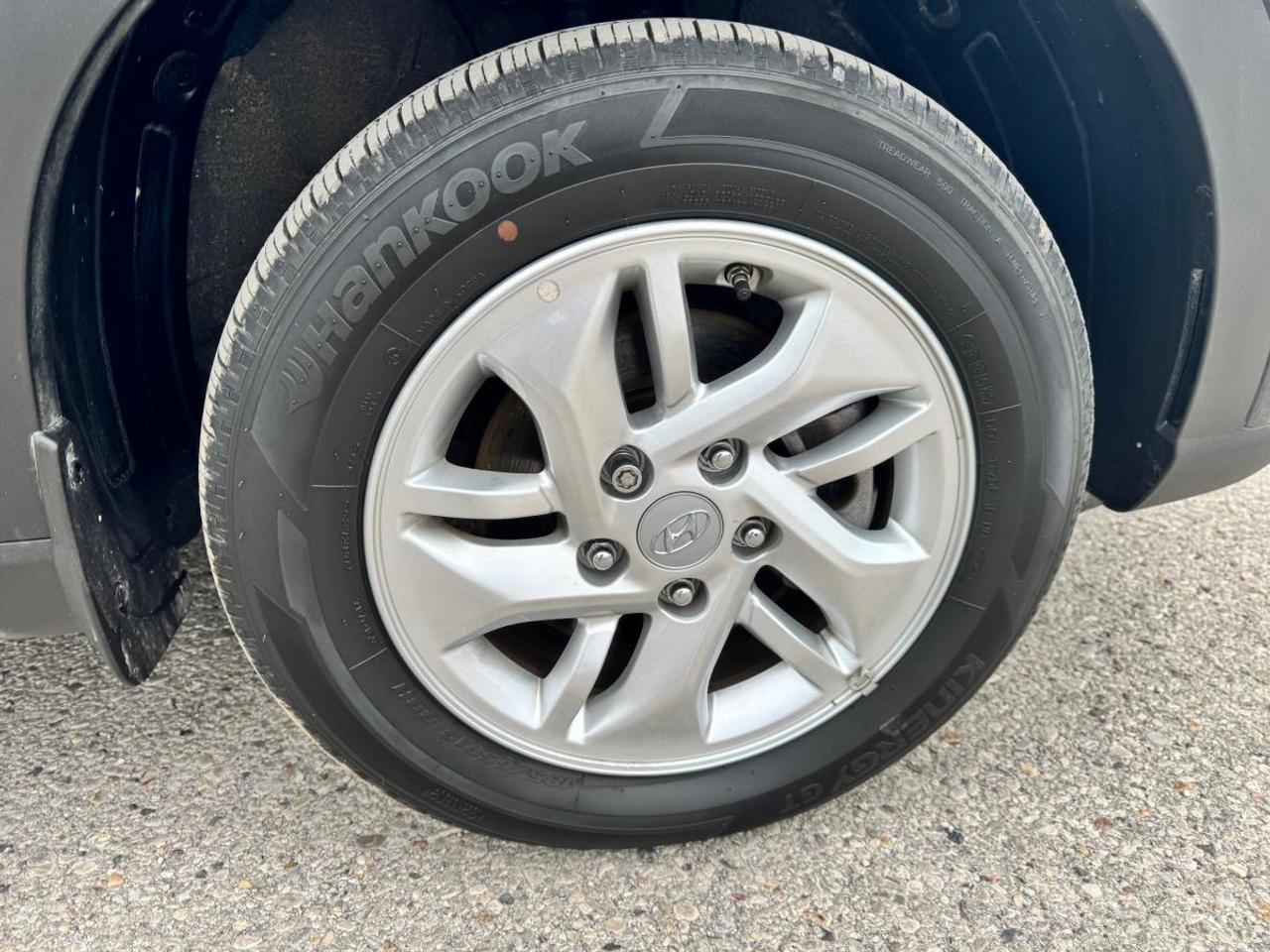 2025 Hyundai Venue Preferred IVT Photo