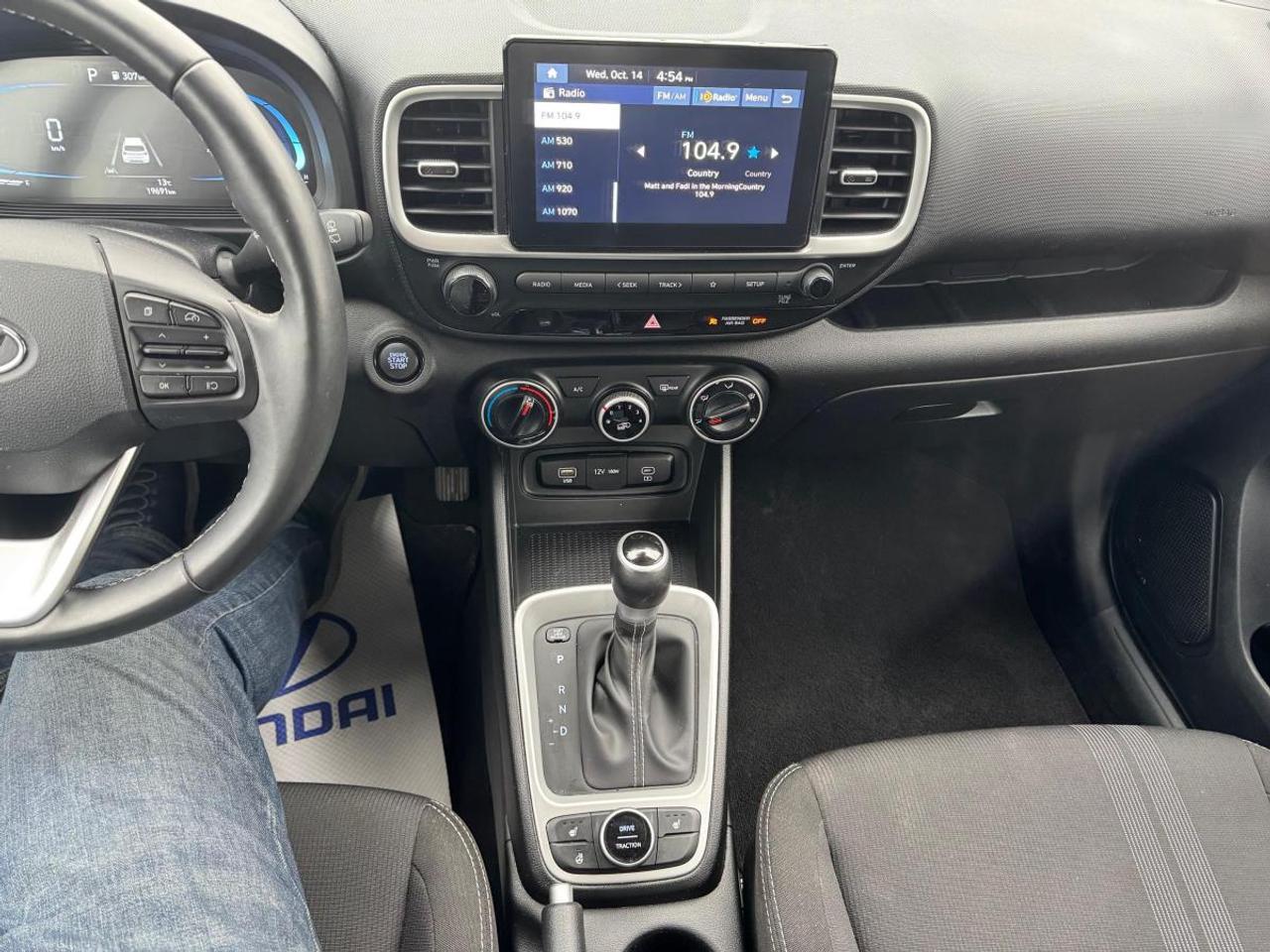 2025 Hyundai Venue Preferred IVT Photo