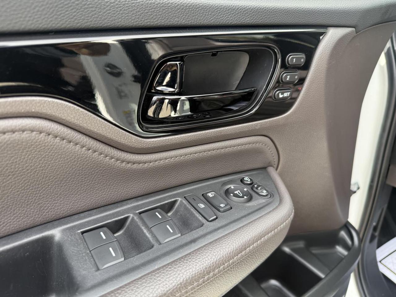 2020 Honda Odyssey Touring Photo