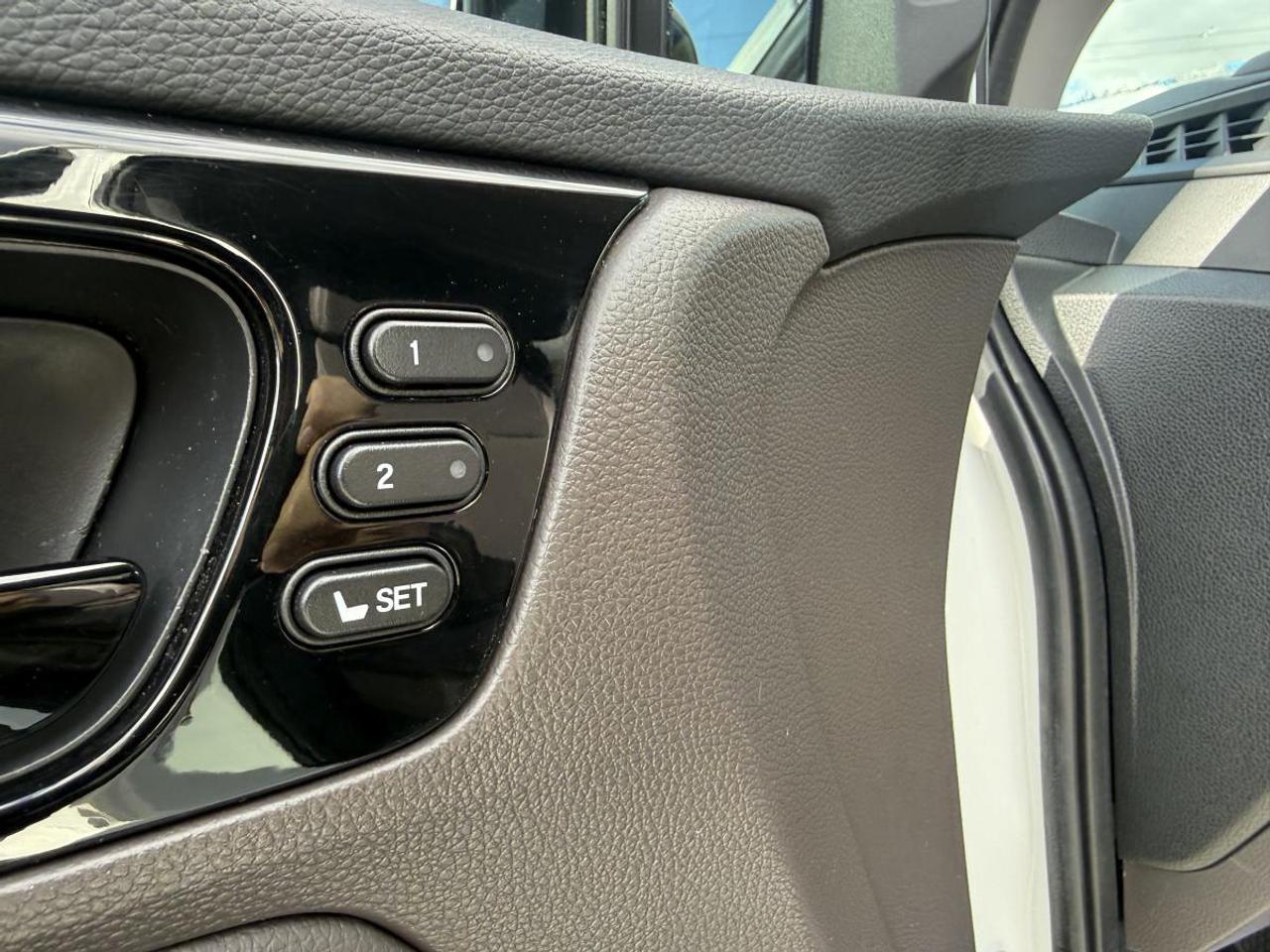 2020 Honda Odyssey Touring Photo