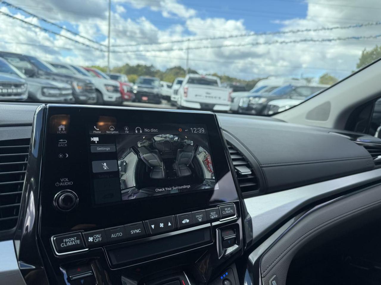 2020 Honda Odyssey Touring Photo