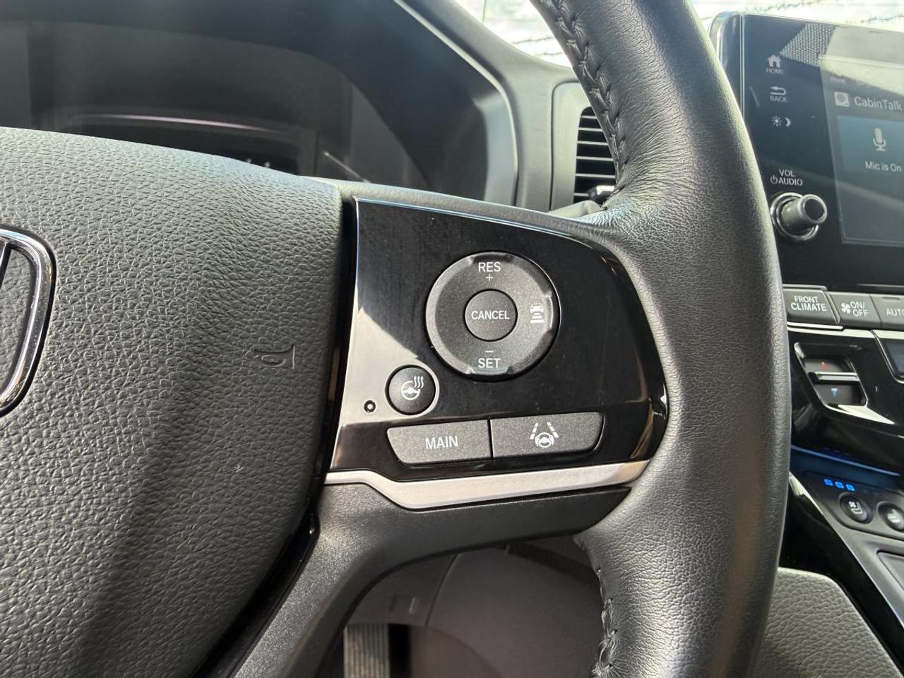 2020 Honda Odyssey Touring Photo