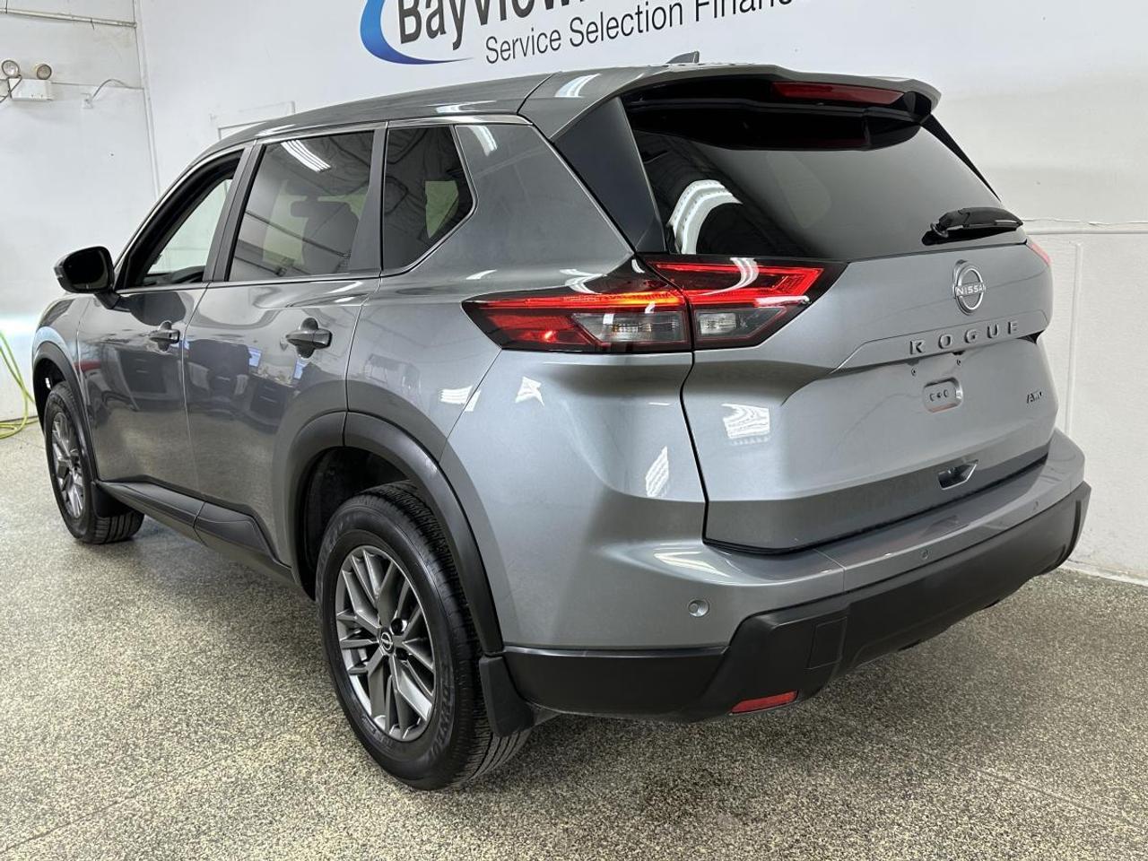 2024 Nissan Rogue S/AWD/33KM/OFF NISSAN LEASE! Photo