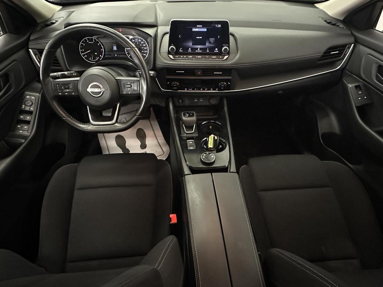 2024 Nissan Rogue S/AWD/33KM/OFF NISSAN LEASE! Photo
