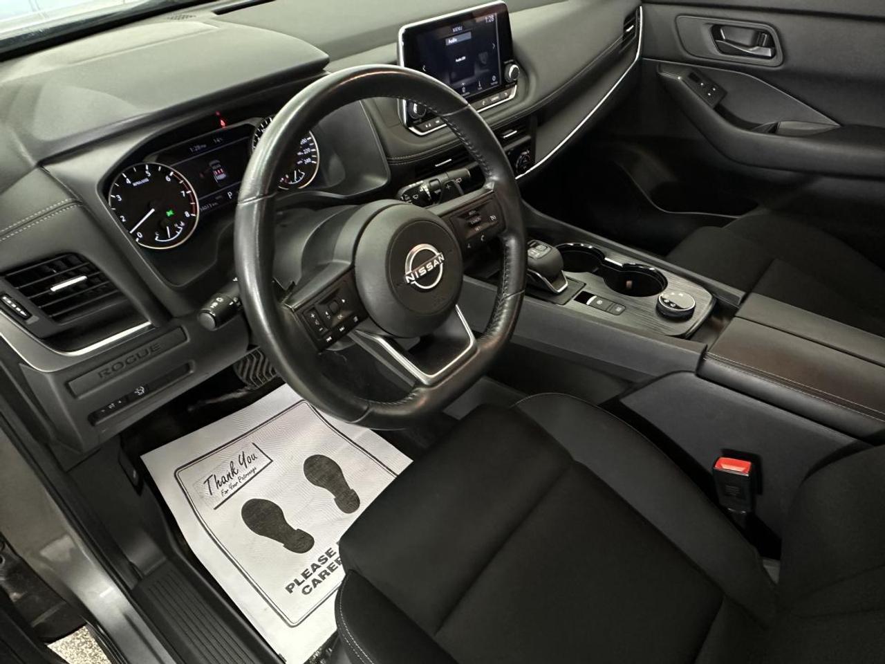 2024 Nissan Rogue S/AWD/33KM/OFF NISSAN LEASE! Photo
