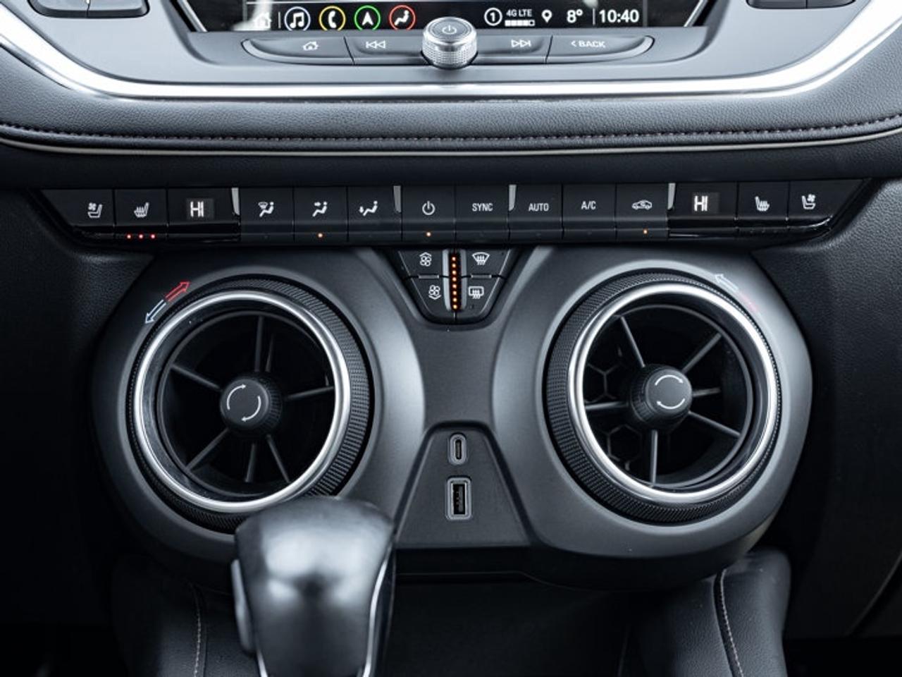 2022 Chevrolet Blazer Premier Photo
