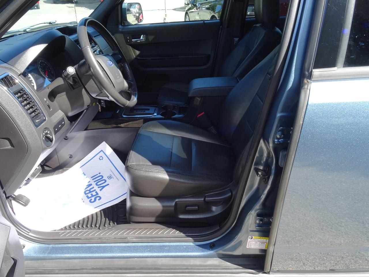 2011 Ford Escape Limited Photo
