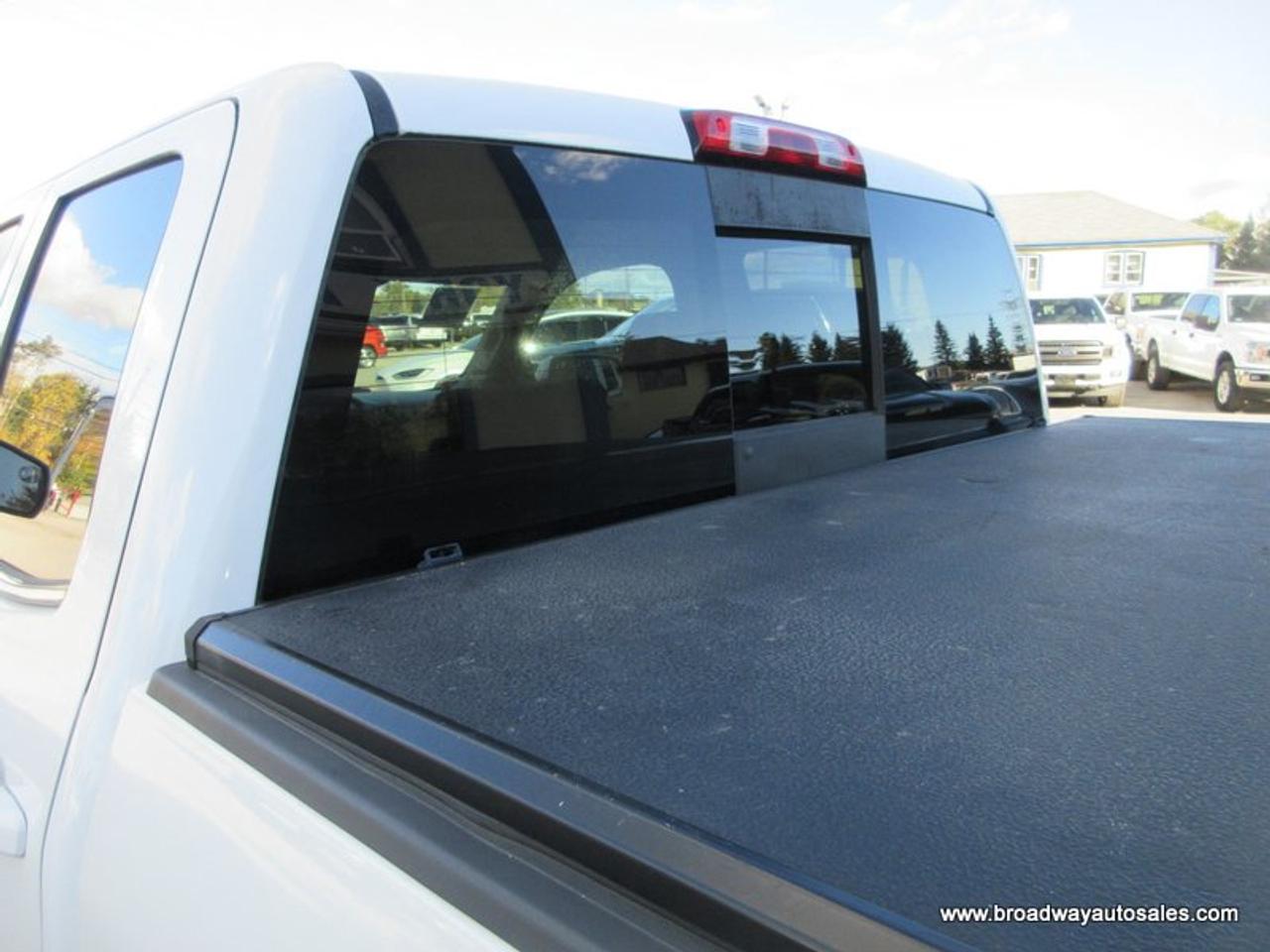 2014 GMC Sierra 1500 GREAT VALUE SLE-Z71-EDITION 6 PASSENGER 5.3L - V8.. 4X4.. QUAD-CAB.. SHORTY.. POWER PEDALS.. TOUCH SCREEN DISPLAY.. BACK-UP CAMERA.. Photo