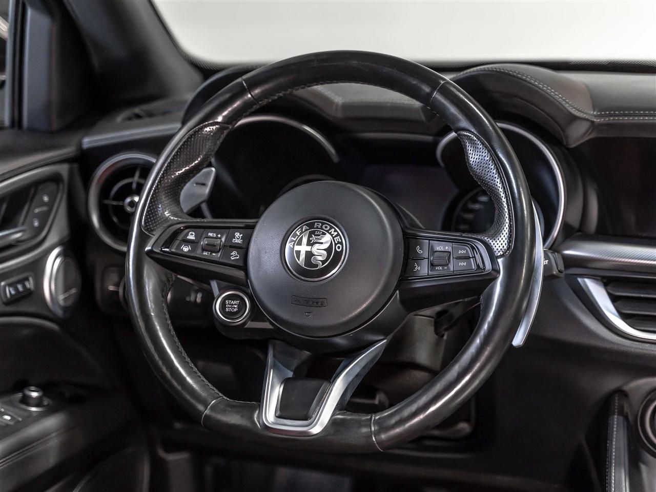 2023 Alfa Romeo Stelvio Veloce|Adaptive Cruise|21inch Wheels|Harman Kardon Sound Photo