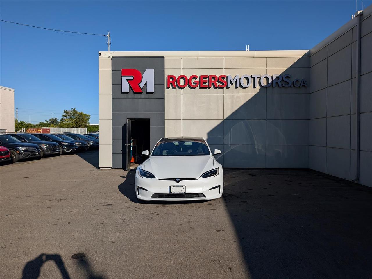 2022 Tesla Model S AWD - YOKE STEERING Photo
