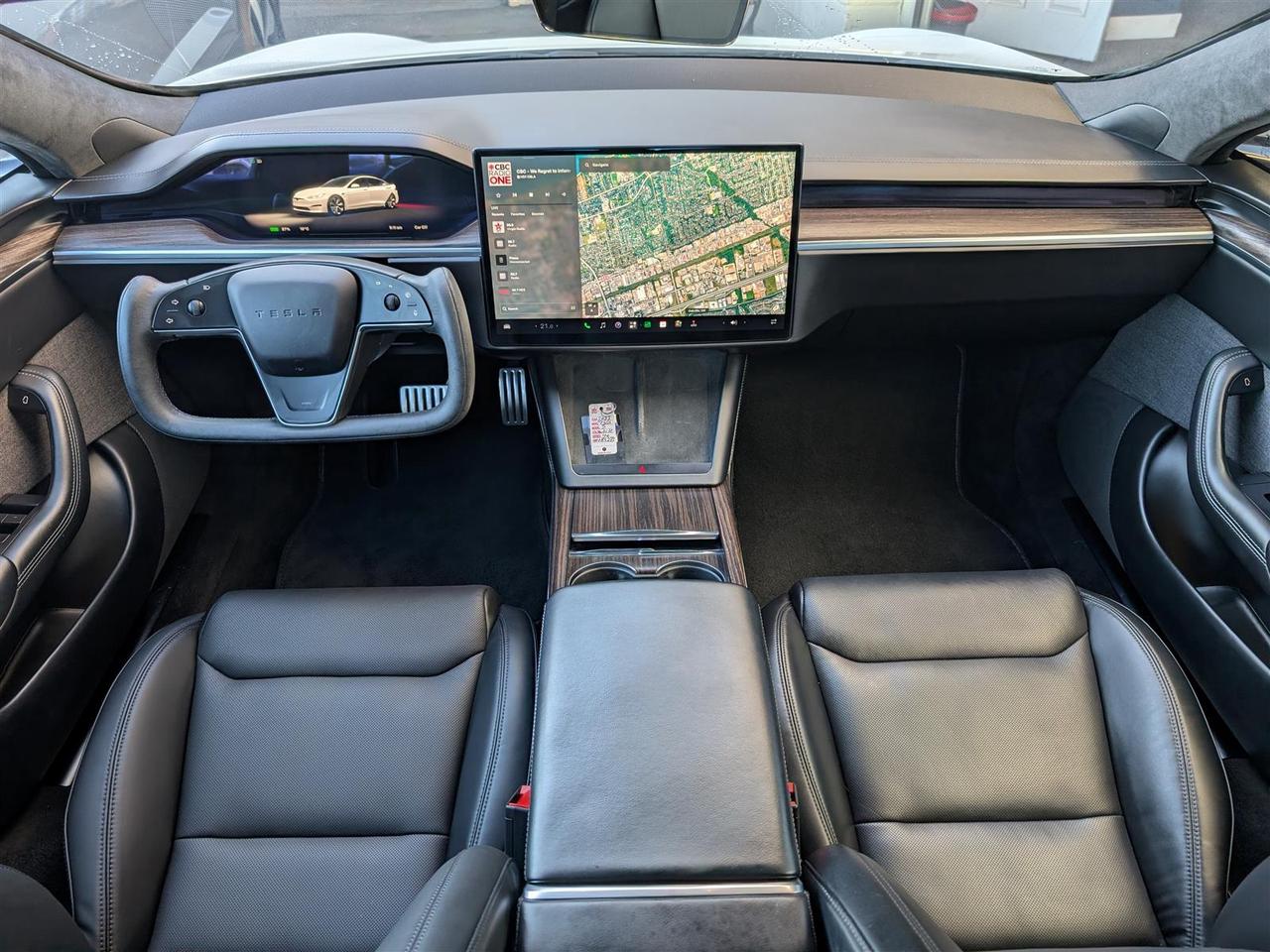 2022 Tesla Model S AWD - YOKE STEERING Photo