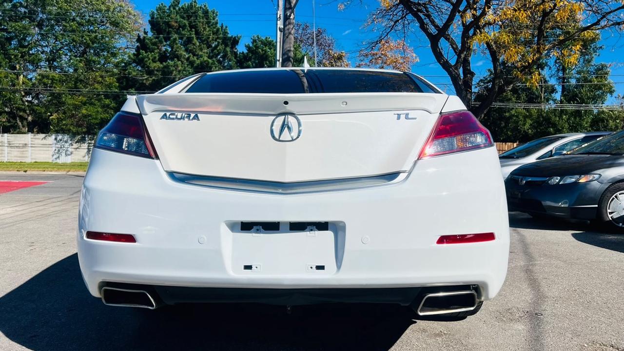 2012 Acura TL Technology Photo