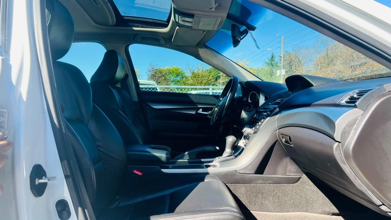 2012 Acura TL Technology Photo