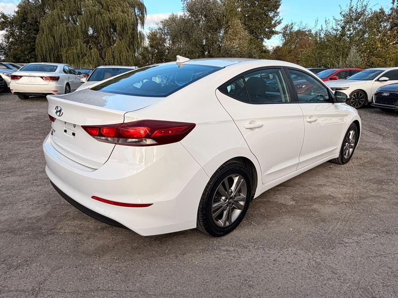 2017 Hyundai Elantra GL Photo