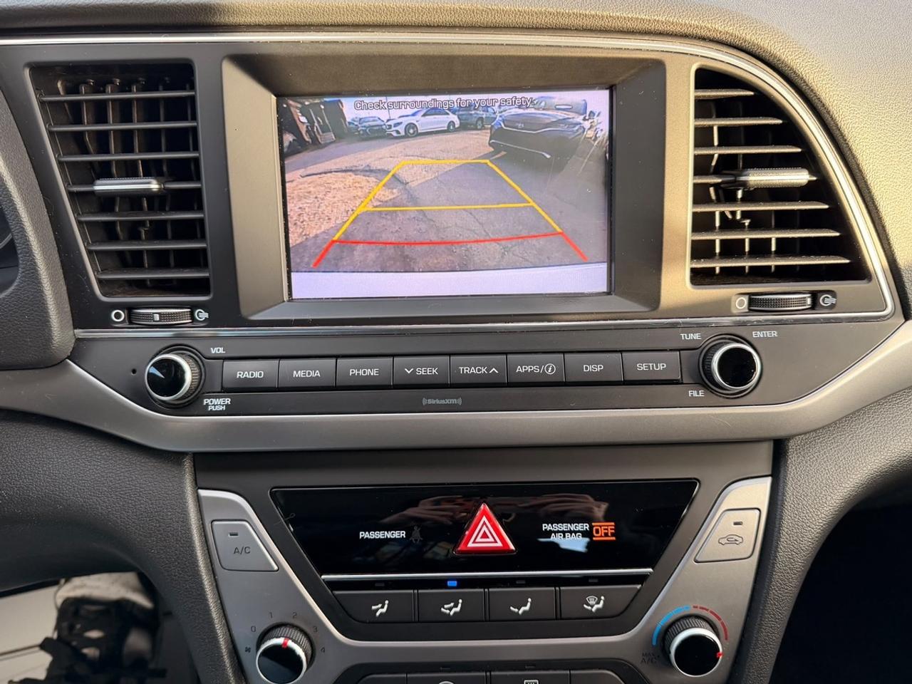 2017 Hyundai Elantra GL Photo