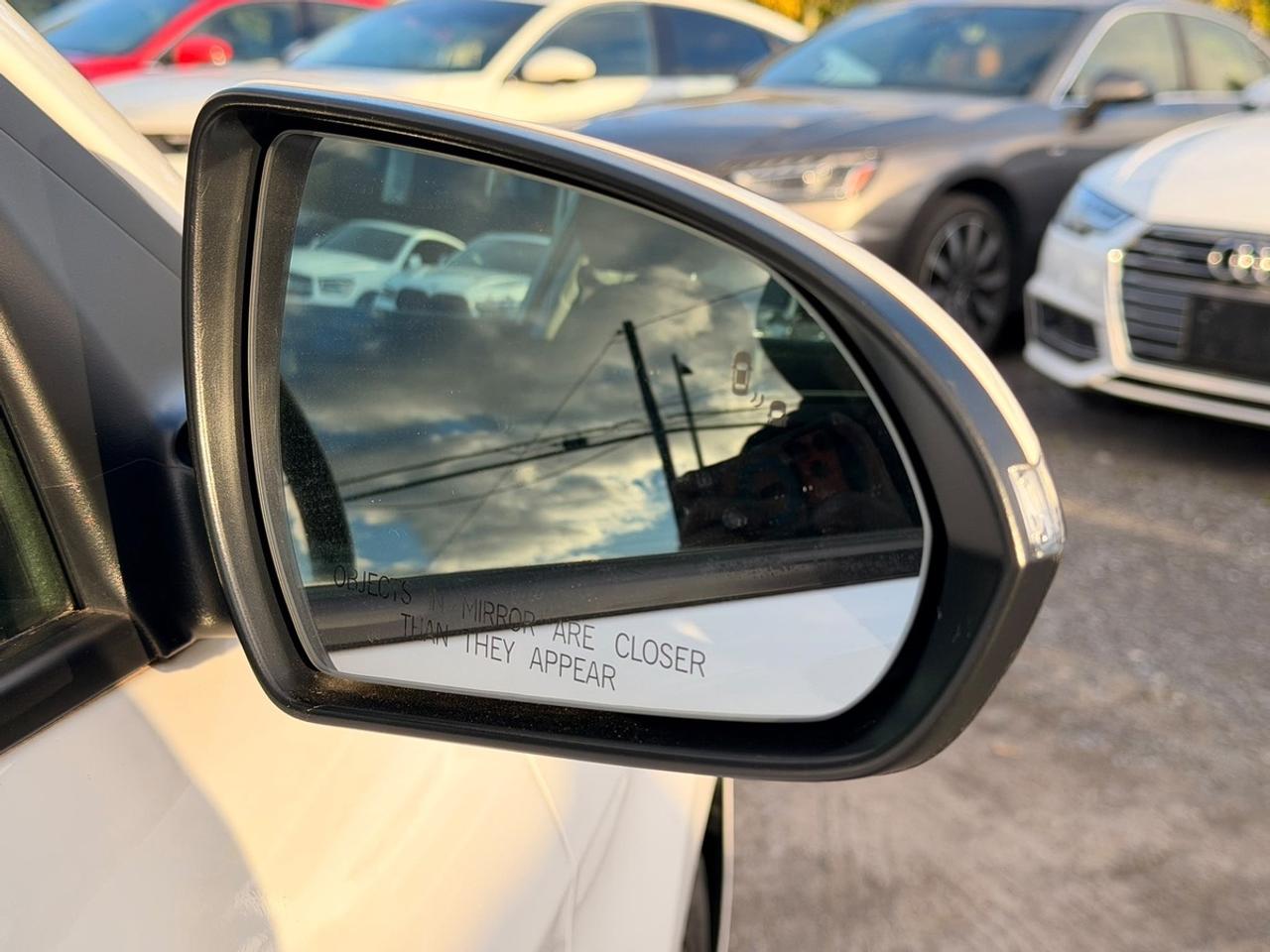 2017 Hyundai Elantra GL Photo