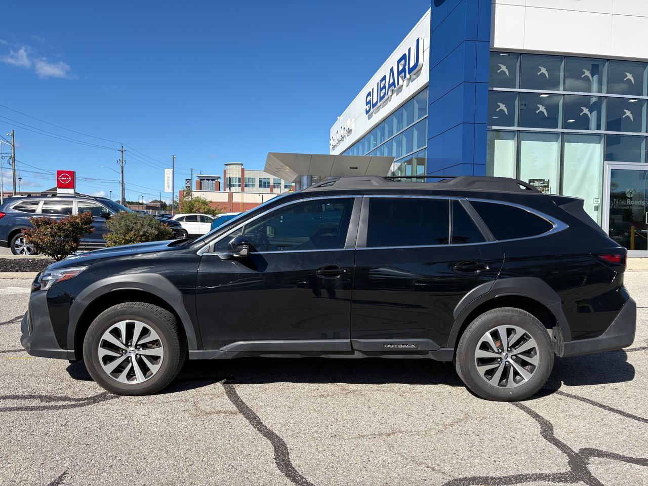 2025 Subaru Outback Touring NO ACCIDENTS!! LOW KMS!! Photo