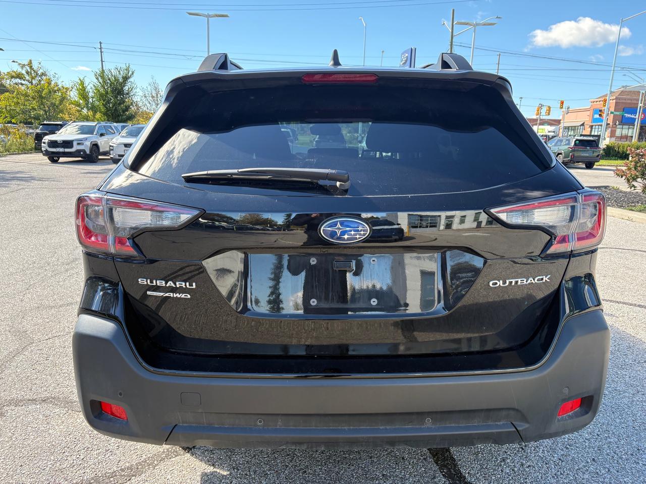 2025 Subaru Outback Touring NO ACCIDENTS!! LOW KMS!! Photo