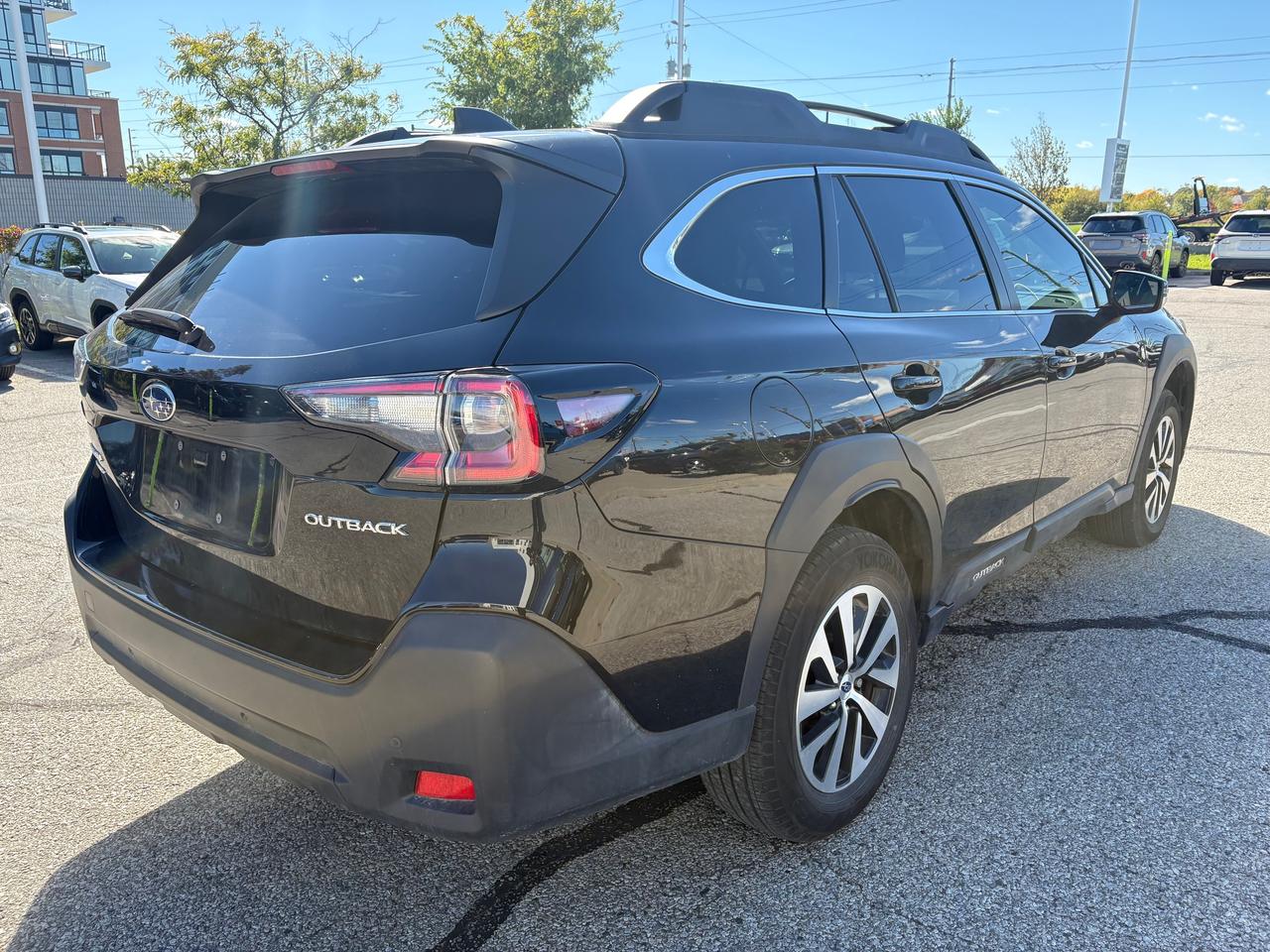 2025 Subaru Outback Touring NO ACCIDENTS!! LOW KMS!! Photo