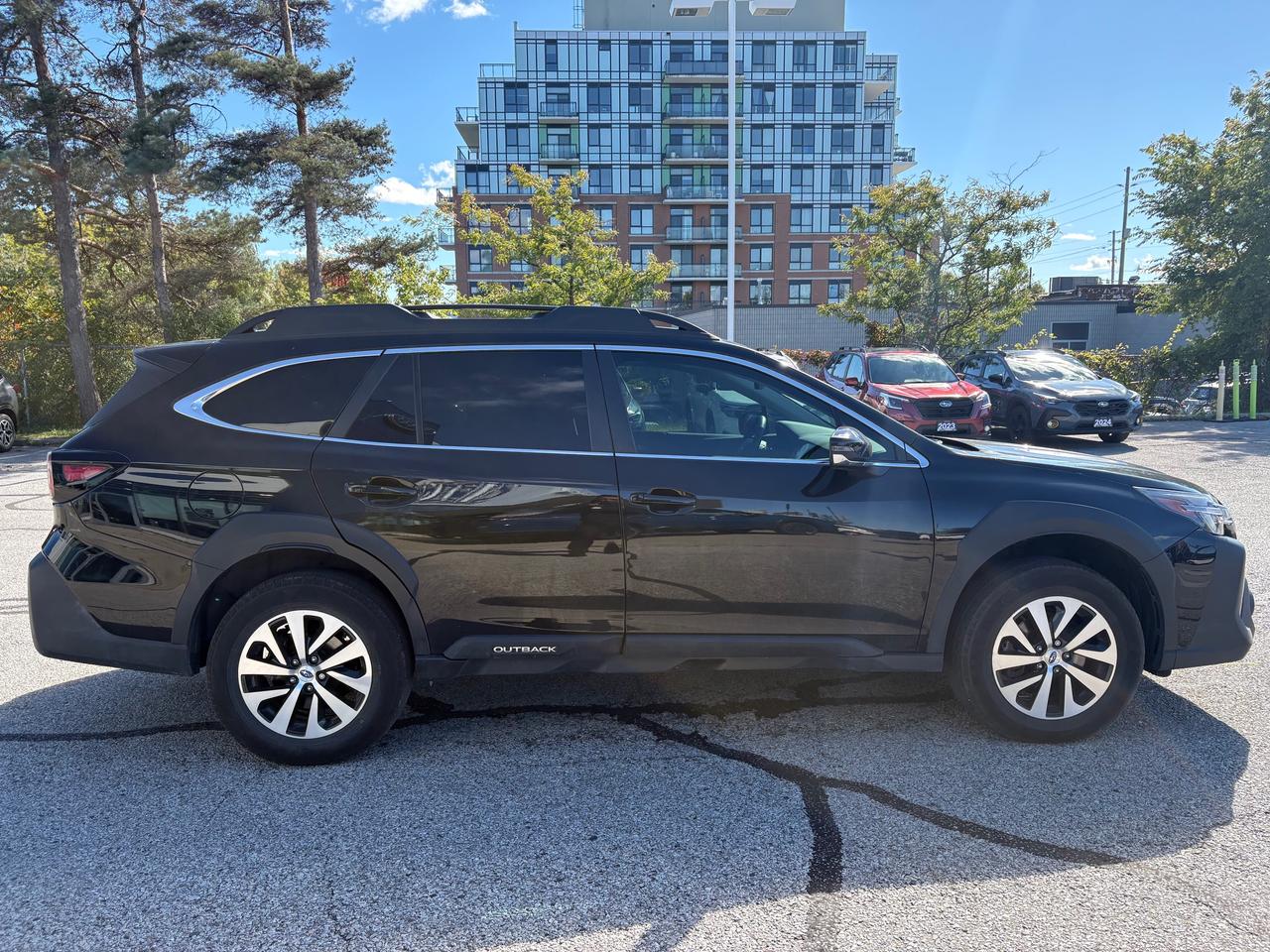 2025 Subaru Outback Touring NO ACCIDENTS!! LOW KMS!! Photo