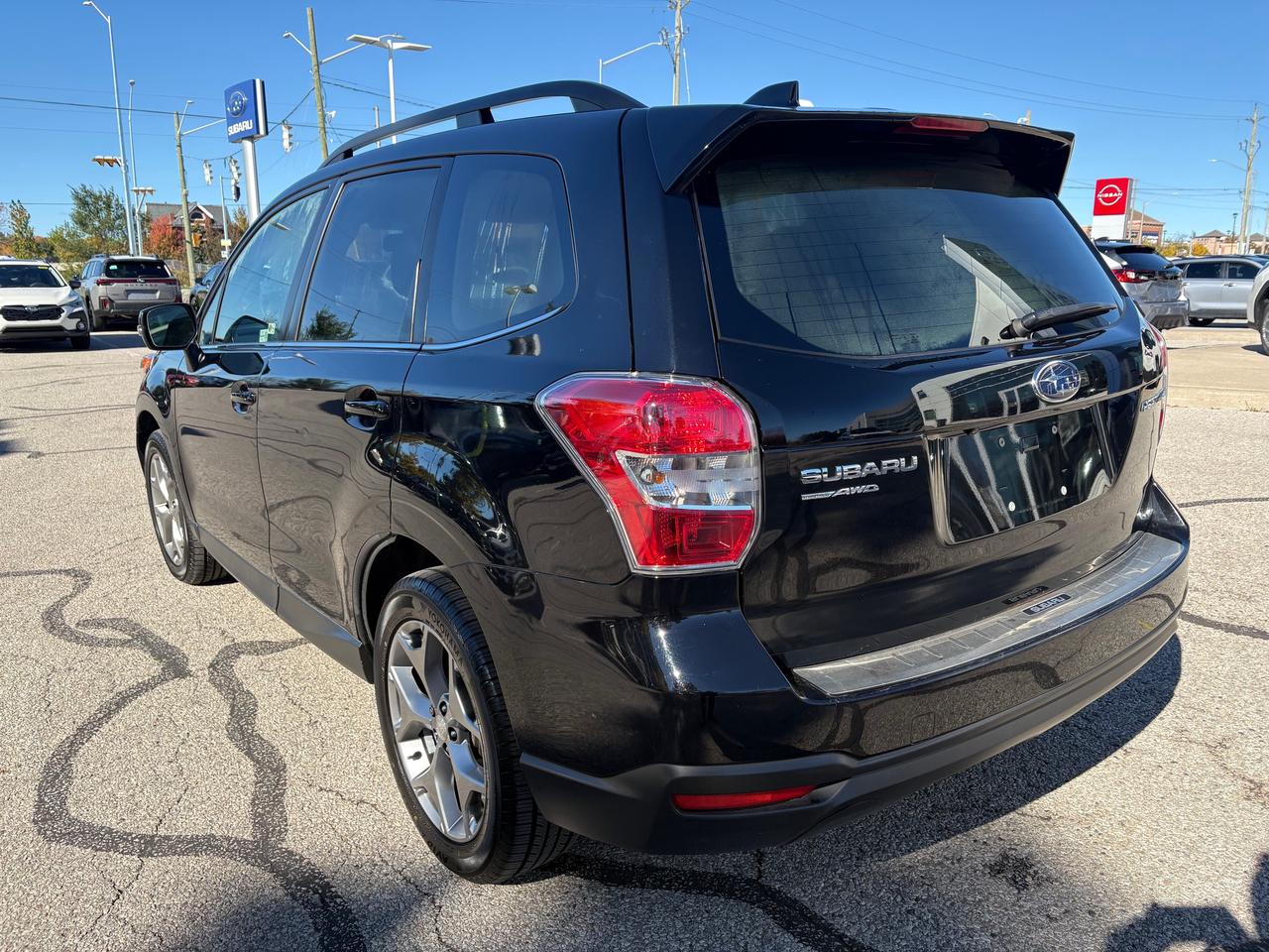 2016 Subaru Forester 2.5i Limited Package NO ACCIDENTS!! ONE OWNER!!! LOW KMS!! Photo3