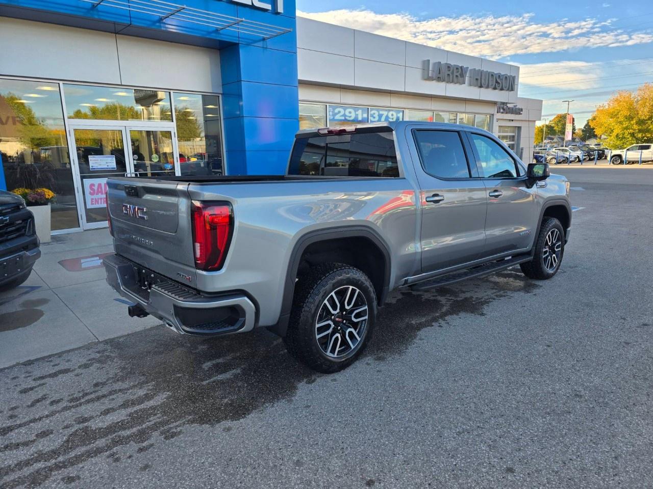 2026 GMC Sierra 1500 Crew Cab Short Box 4-Wheel Drive AT4 Photo