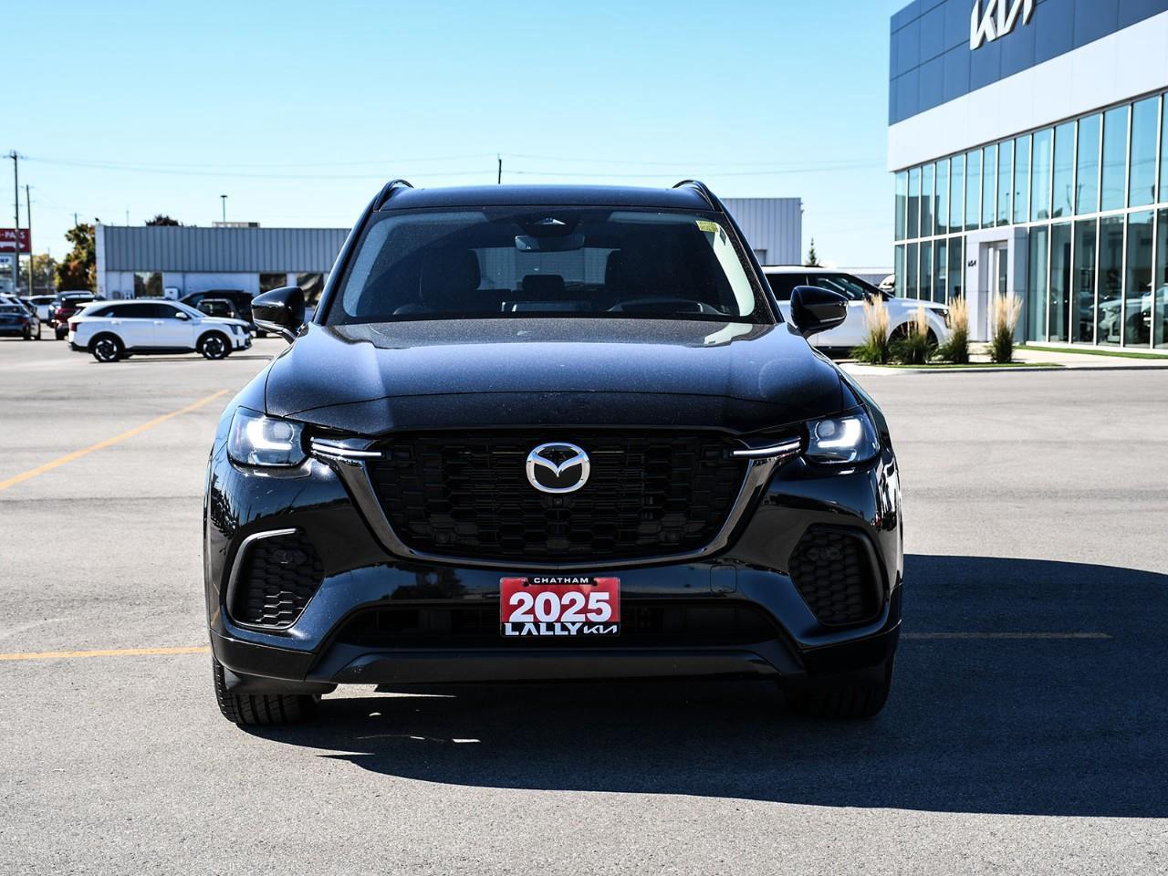 2025 Mazda CX-70 MHEV 2025 Mazda CX-70 GT AWD | Leather Heated Seats | Heated Steering Wheel | Panoramic Moonroof | 360° Camera | Blind Spot Monitoring | Power Liftgate | Daily Rental Photo5