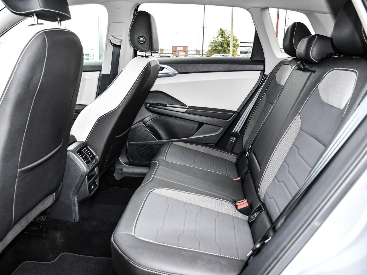 2025 Volkswagen Taos 2025 Volkswagen Taos Comfortline AWD | Heated Front Seats | Heated Steering Wheel | Remote Start | 4MOTION All-Wheel Drive | Former Daily Rental. Photo