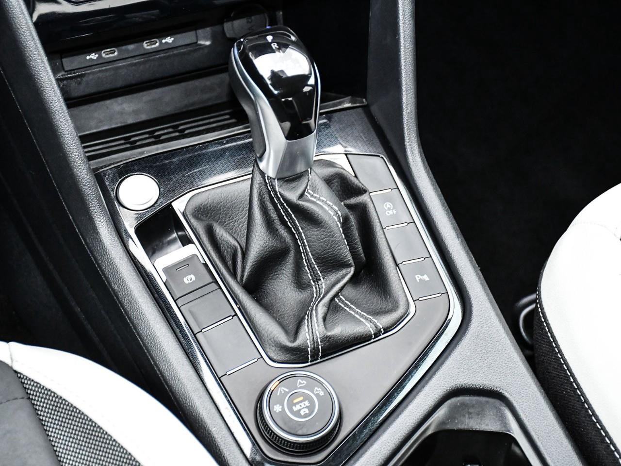 2025 Volkswagen Taos 2025 Volkswagen Taos Comfortline AWD | Heated Front Seats | Heated Steering Wheel | Remote Start | 4MOTION All-Wheel Drive | Former Daily Rental. Photo