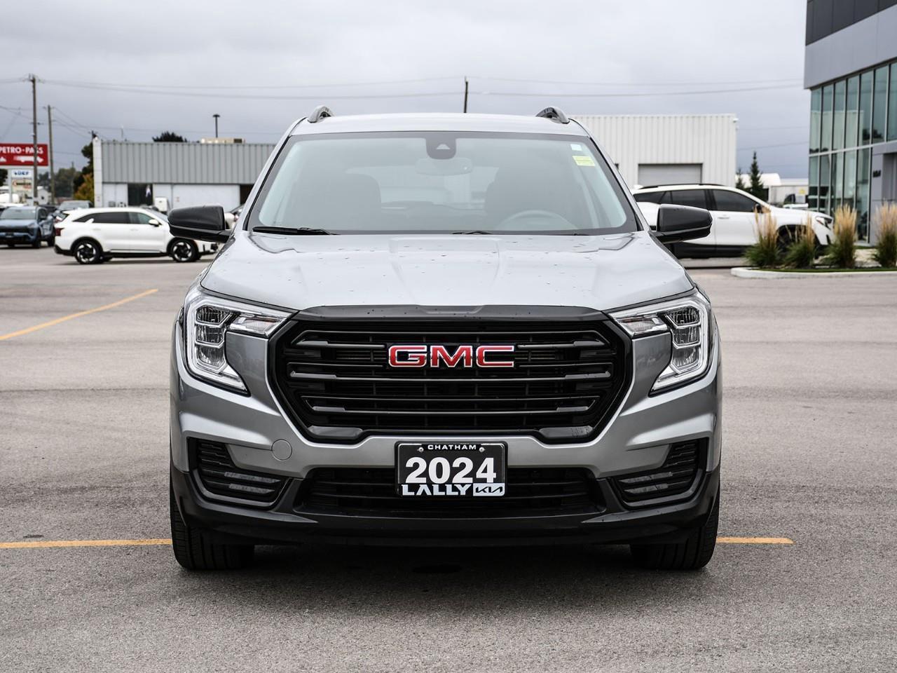 2024 GMC Terrain 2023 GMC Terrain SLE AWD | Elevation Package | Heated Front Seats | Adaptive Cruise Control | Blind Spot Monitoring Photo1